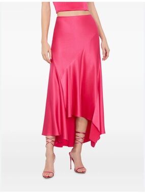 NWT size 2 Alice + Olivia Rosa skirt in raspberry